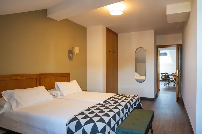 Apartamentos San Jorge - Image 1