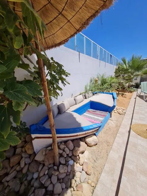 Typical house (mouth) with swimming pool not overlooked - Image 1