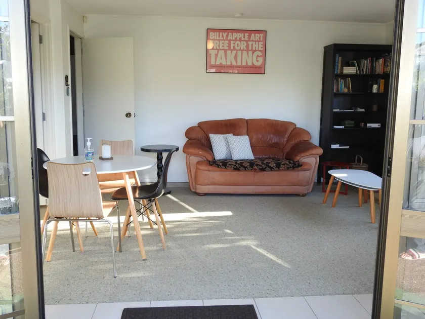 PVT Garden Suite-Meadowbank/St Johns/GI/Helliers - Image 1