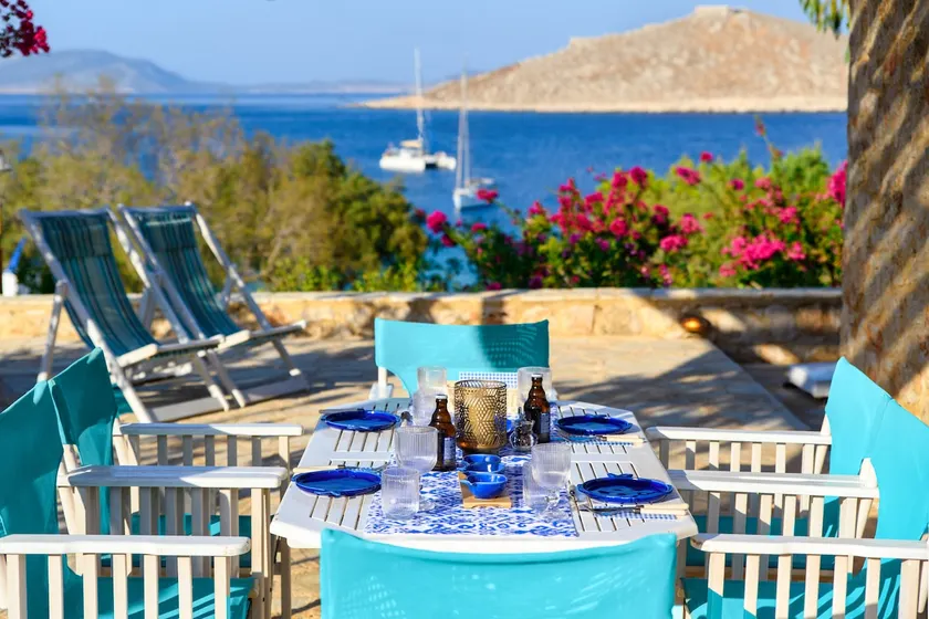 Beautiful villa on Ftenagia beach - Image 1