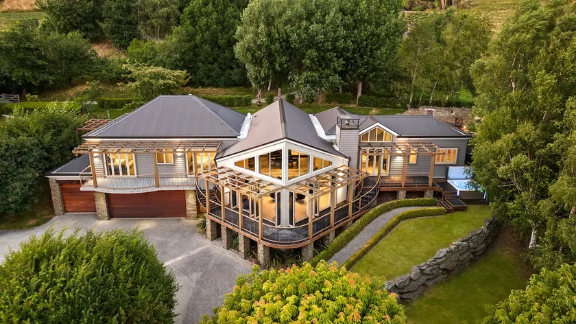 Pinnacle Villa by MajorDomo - Image 1