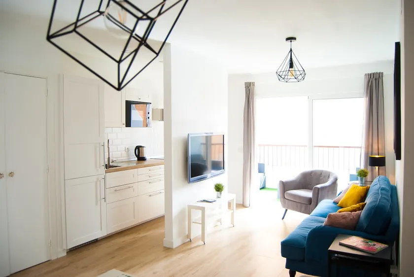Home2Book Modern Center Apartment With Terrace - Image 1