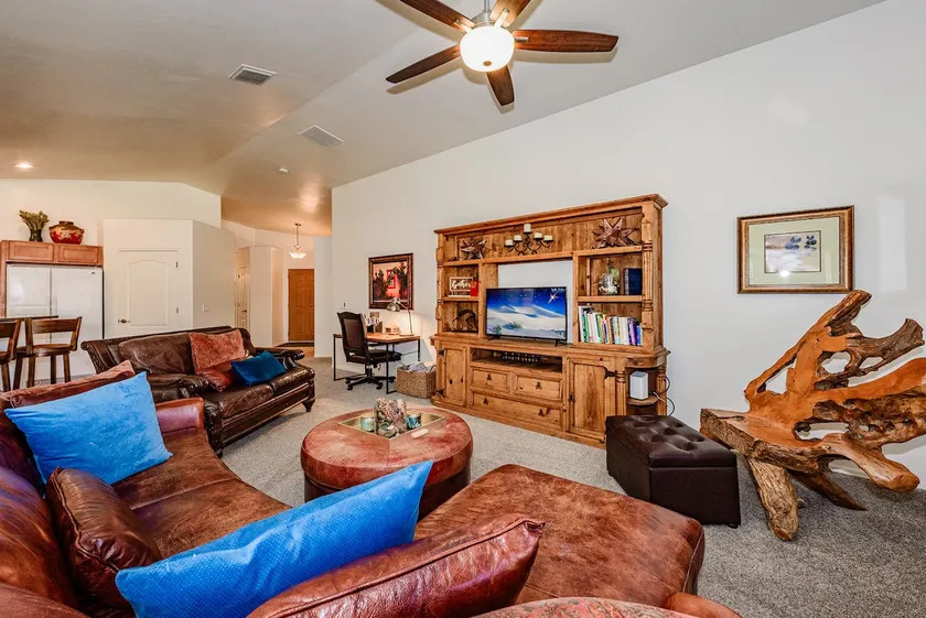 Tucson 3 BD 2 BA, entire home/Family/biz friendly! - Image 1
