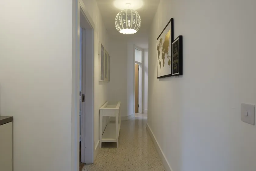 Eyre Street Suite 1 - Image 1