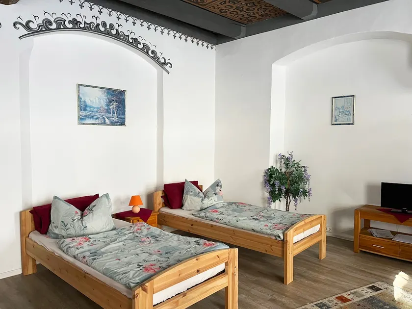 Separate 1-room apartment approx. 50 m² ground floor - Image 1