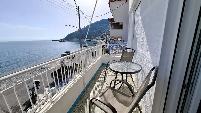 Antony's Apartment Sea View - Image 1