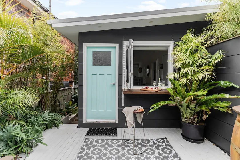 Jones Beach Bungalow - Image 1