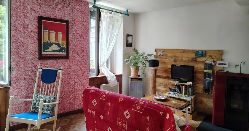 Very simple house with bikes for the Voie Verte - Image 1