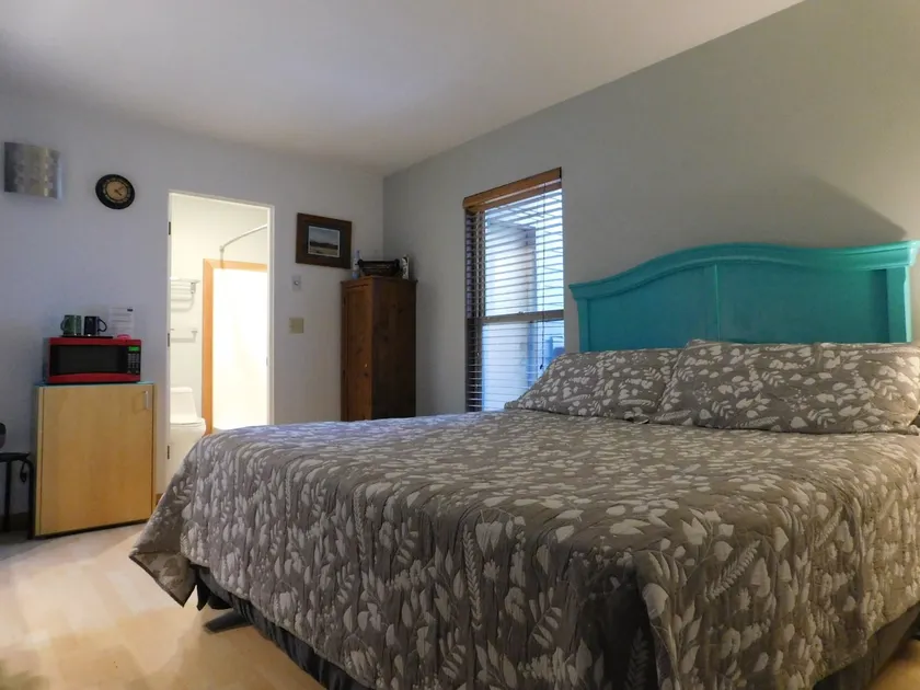 Very Cozy Bedroom at Seventh Mountain Resort - Image 1