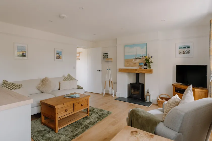 Rowan Cottage - Pet Friendly- Heart Of Village - Image 1