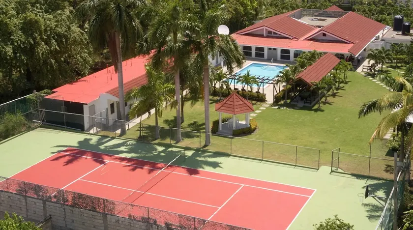 Jam Villa Resort - Image 1