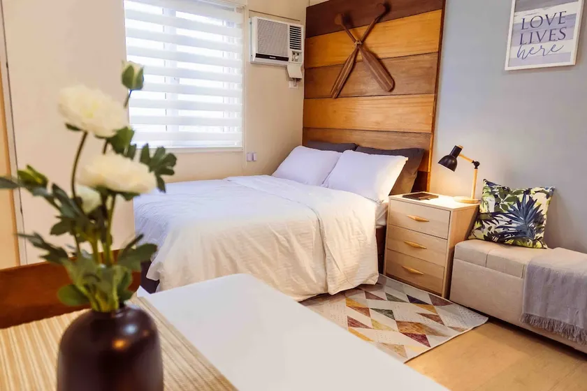 Modern minimalist stay in the centre of Iloilo City - Image 1