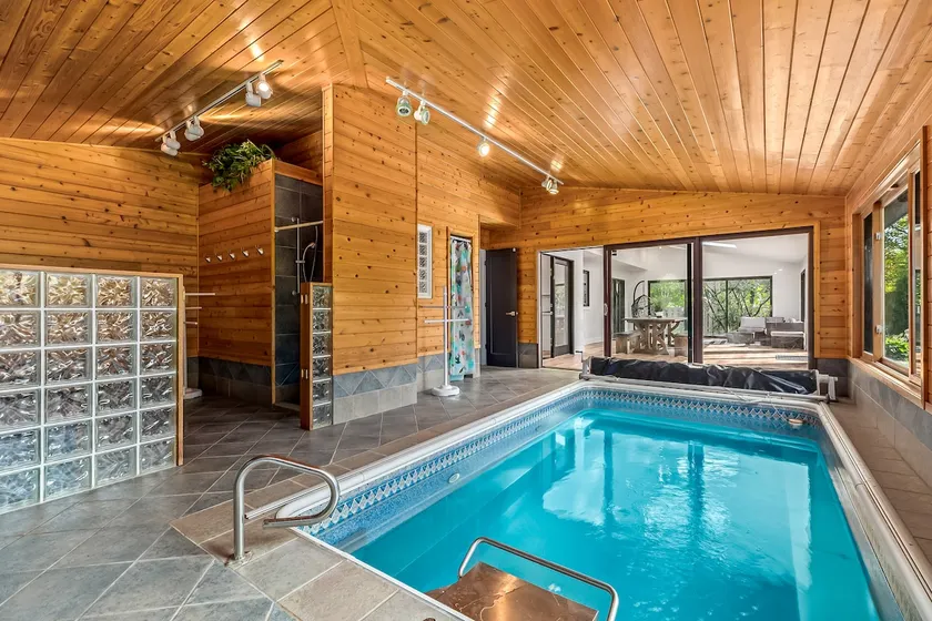 Indoor Infinity Pool - Outdoor HotTub - Sauna - Image 1