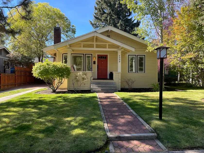 River Run Cottage: Historisk Downtown & Deschutes River med HOT TUB - Image 1
