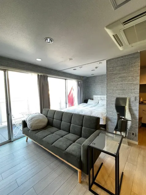 Nakameguro St 1min /[32㎡] 1 king size bed/ sofa - Image 1