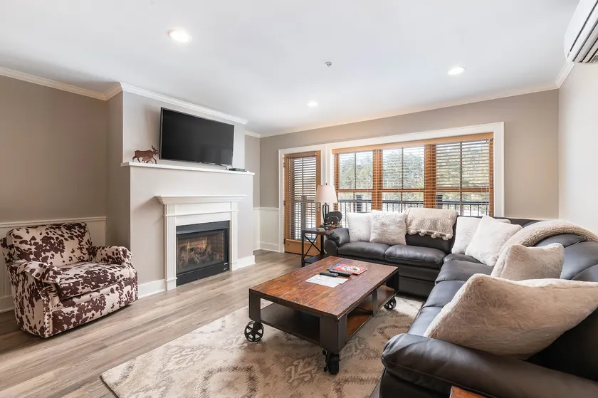 3BR Ski-in/out Condo at Cranmore Mountain #1305 - Image 1