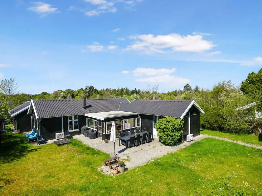 Family Holiday House + Annex| 120m2 | 900m beach - Image 1