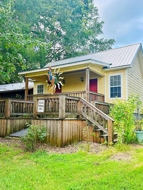 Trigger Town Cottage - Image 1