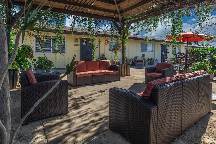 Giraffe House - Chula Vista, Californie - Image 1