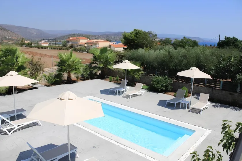 Gaia Luxury Villa - Image 1