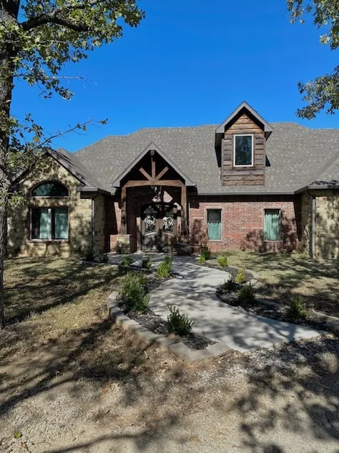 Family retreat just minutes from Lake Murray - Image 1