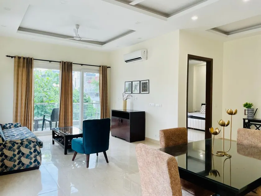 BluO 1BHK - DLF CyberCity, MG Road / Balcony, Lift - Image 1