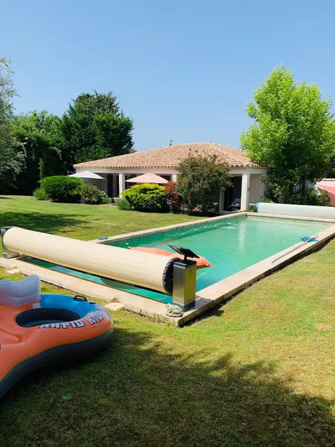 Maison avec piscine, proche d'Aix-en-Provence - Image 1