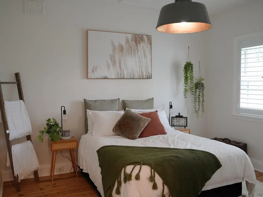 Cute country cottage in central Orange - Image 1