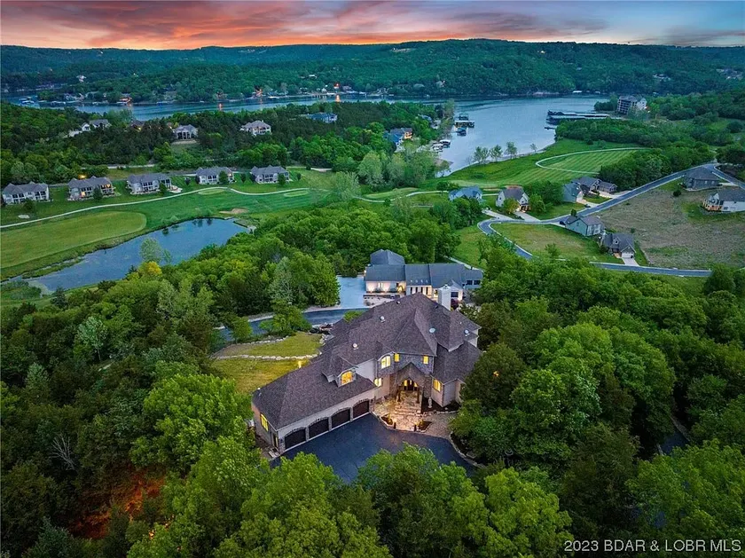 Old Kinderhook Castle - Image 1