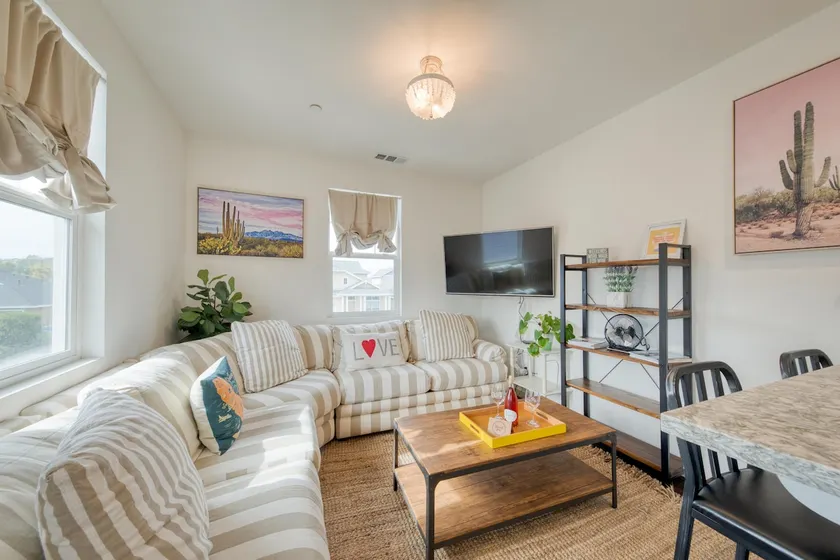 Cozy Wine Country Retreat | Monthly Stays - Image 1