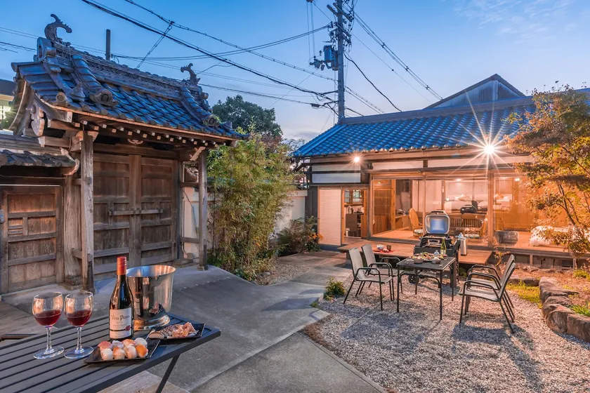 Nara, with a 450-year history, living in a temple, BBQ in the yard, Todai Temple and Nara Park are nearby - Image 1