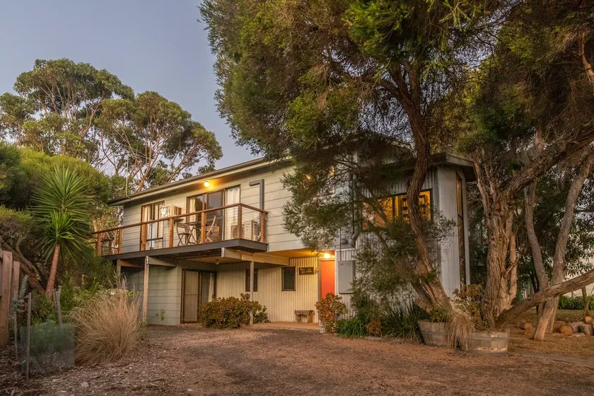 Comfortable family beach house on Phillip Island - Image 1