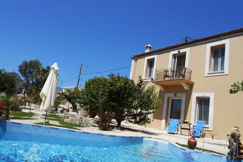 Authentic Cretan stone villa, heated swimming pool - Image 1