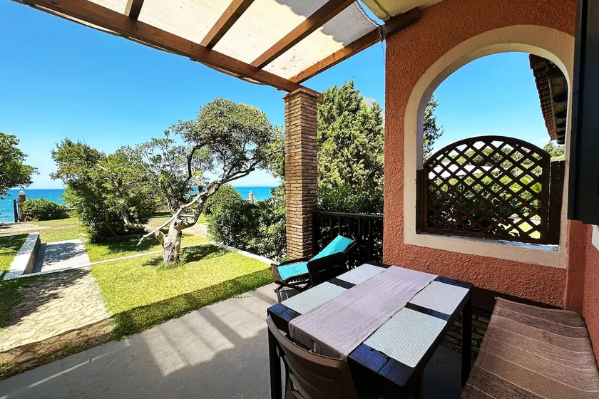 Genari Beach Apartments Sea View Apartment for Couples or Small Families - Image 1