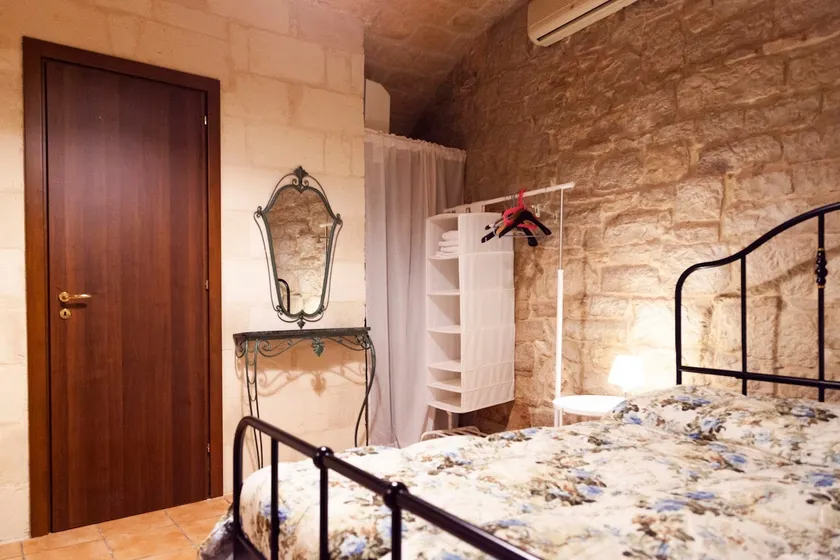 Guest House in Trani's historic centre - Image 1