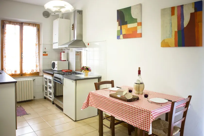 Cheap Apartment in The Old Village - Image 1