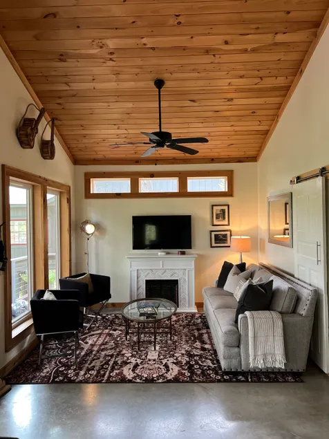 Harper’s Hideaway - Image 1