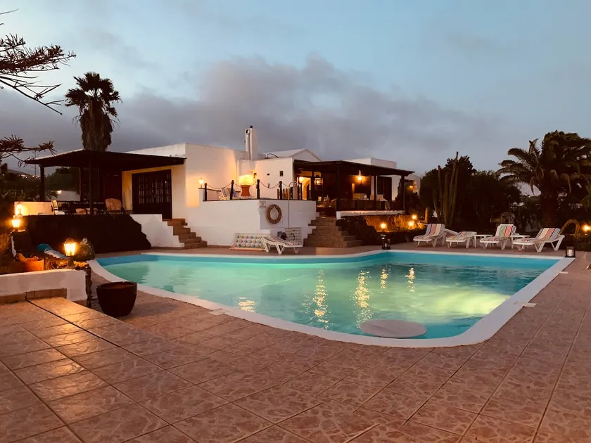 Villa di campagna con vista sull'oceano con WI-FI. - Image 1