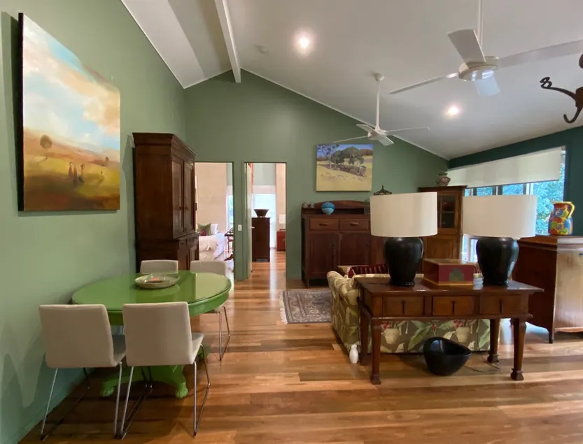 Calm & Kangaroos in a boutique apartment setting - Image 1
