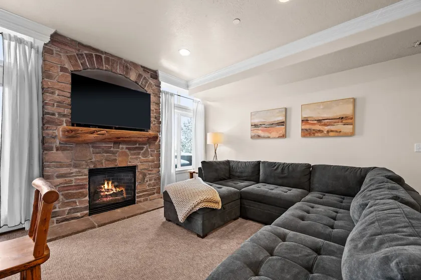 Get Away at Pine View & Snowbasin! - Image 1