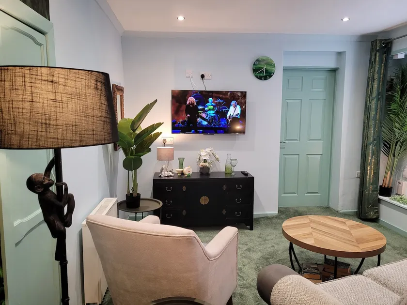 No 25, Guisborough, Ground Floor Apartment for 2 - Image 1