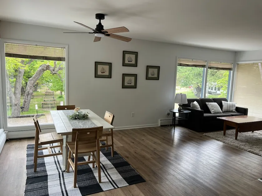 Lakefront Villa at Golden Acres - Image 1