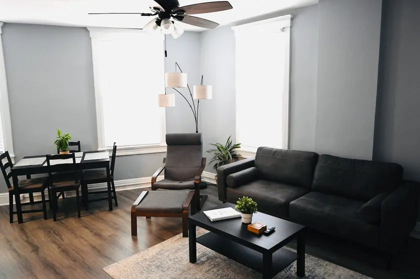 Corner Tavern-Allegheny Suite - Image 1