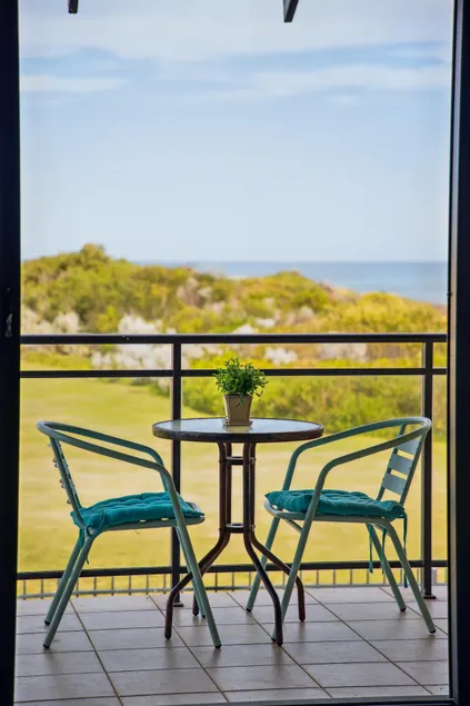 Living on the Ledge, ocean front - Image 1