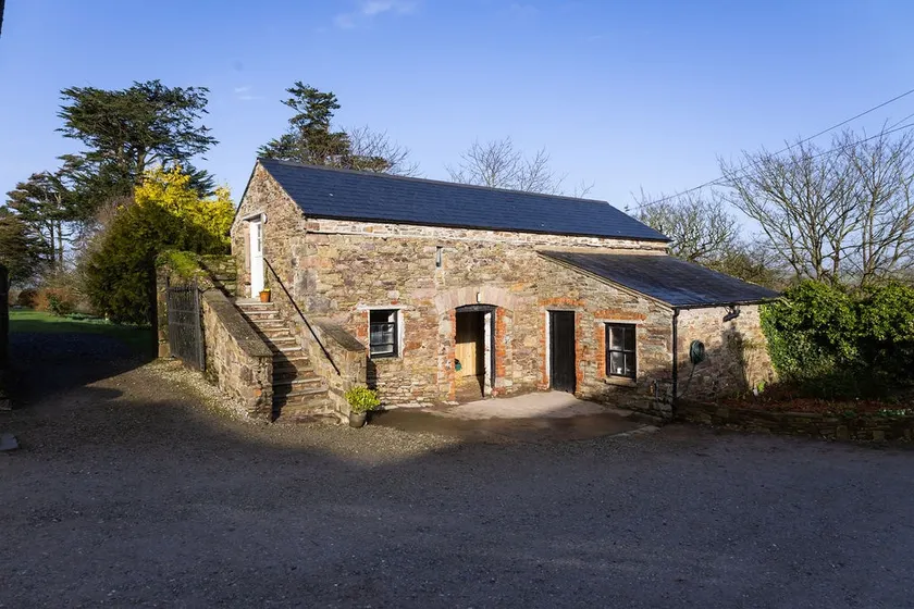 Stables apartment upstairs - Image 1