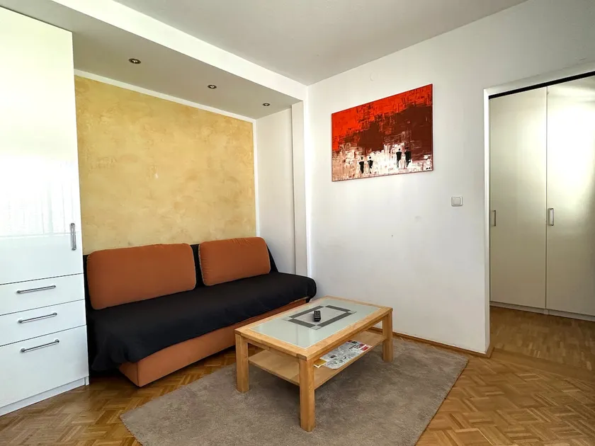 Aigner Apartment Compact - Image 1