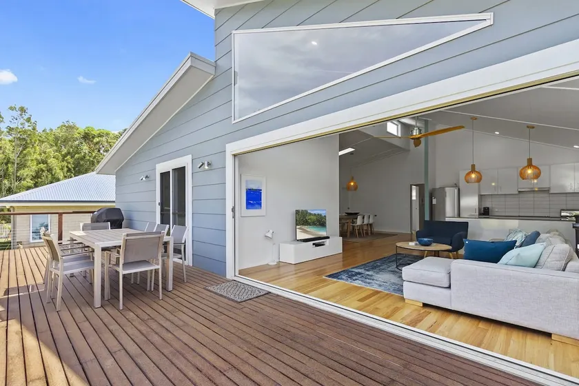 Blue Sky Beach House - Image 1