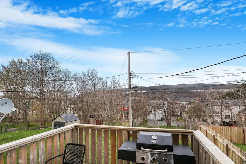 Spacious 4BR w/ BBQ in Downtown - Image 1