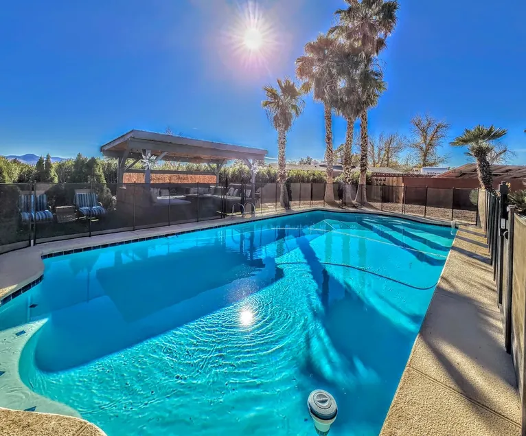 Speakeasy • Pool • Spa • Games • Strip • Stadium - Image 1