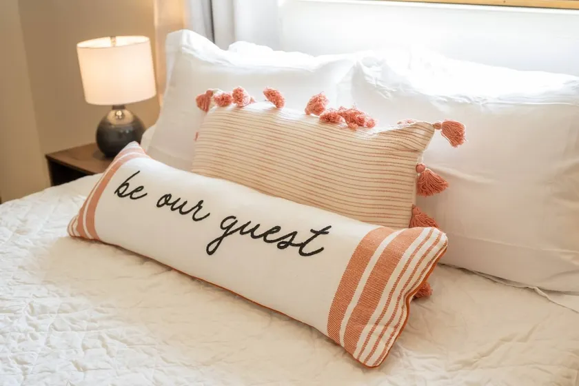 Cozy & Dog-Friendly Split-Entry Home - Sleeps 9 - Image 1